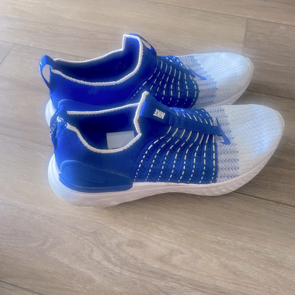 Nike Mens shoes